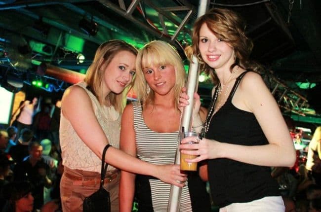 Regina's Hottest Hookup Bars & Clubs - AdultHookup